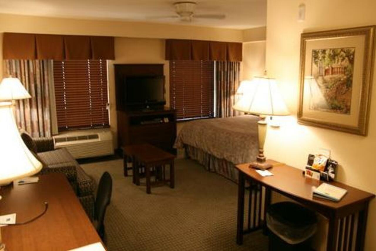 Homewood Suites By Hilton Montgomery Eastchase Bilik gambar