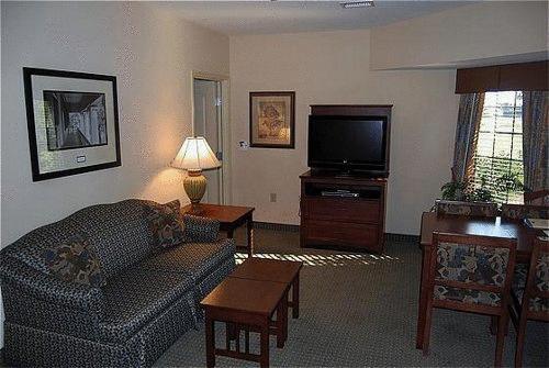 Homewood Suites By Hilton Montgomery Eastchase Bilik gambar
