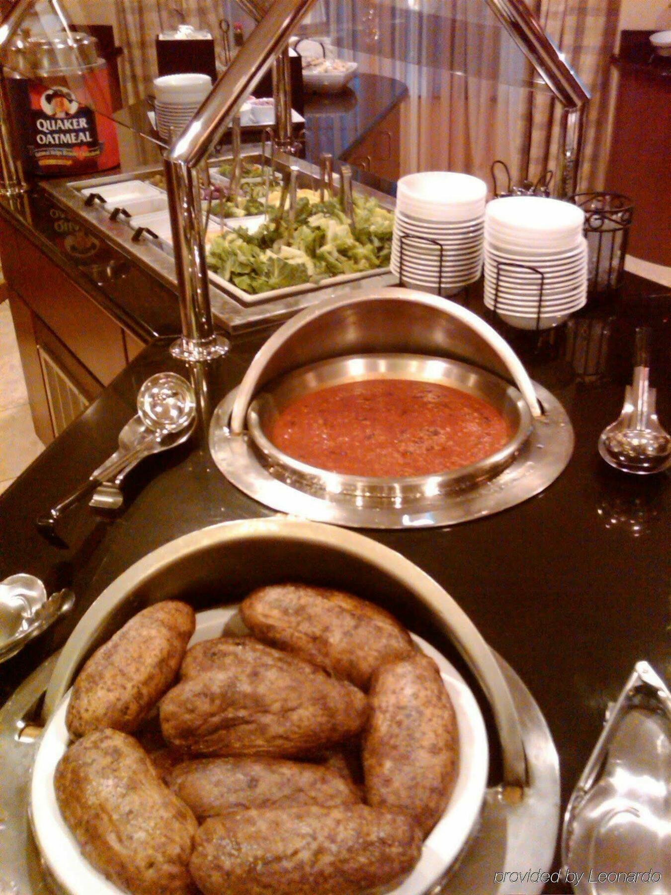 Homewood Suites By Hilton Montgomery Eastchase Restoran gambar